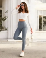 голубий сірий