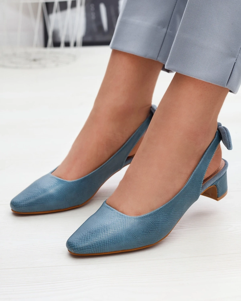 Blaue gefütterte Damenpumps mit Prägung und Schleife Olikasa - Footwear