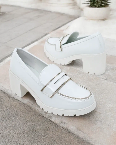 Royalfashion Damen Slipper aus Lackleder Befies