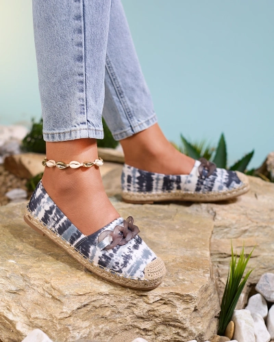 Royalfashion Schwarze Damen-Espadrilles mit Aufdruck Serffio