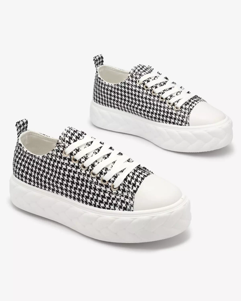 Royalfashion Schwarz-weiße Damen-Sneaker aus Pep Aderin