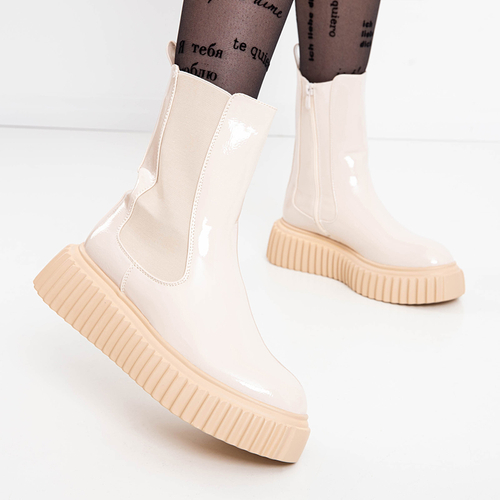 Бежеві жіночі лаковані черевики Monka