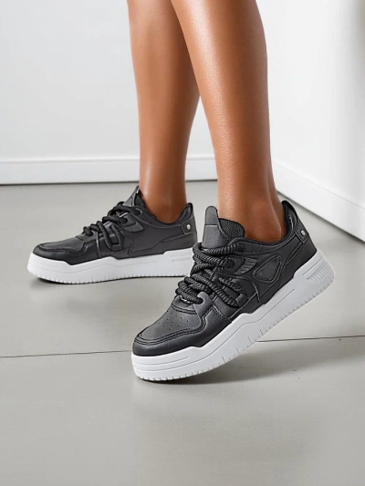 Royalfashion Damen Sport Sneakers auf einer dickeren Sohle Uanes