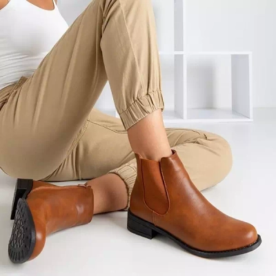 OUTLET Світло-коричневі жіночі чоботи Челсі на плоскому каблуці Timea - Туфлі
