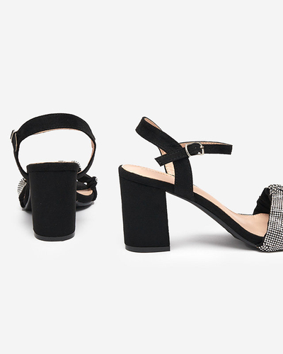 OUTLET Schwarze Damensandalen an einem Pfosten mit Zirkonias Trieste - Footwear