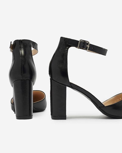 OUTLET Damen Pumps auf einem Pfosten in schwarzer Farbe- Schuhe