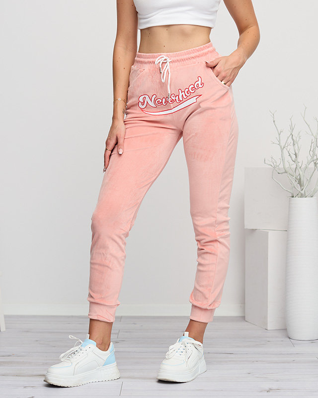 Damen-Jogginghose aus rosa Velours mit der Aufschrift - Kleidung