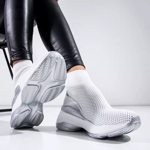 OUTLET Біле високе спортивне взуття від Lupin - Взуття