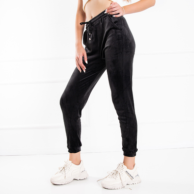 Чорні жіночі велюрові спортивні штани