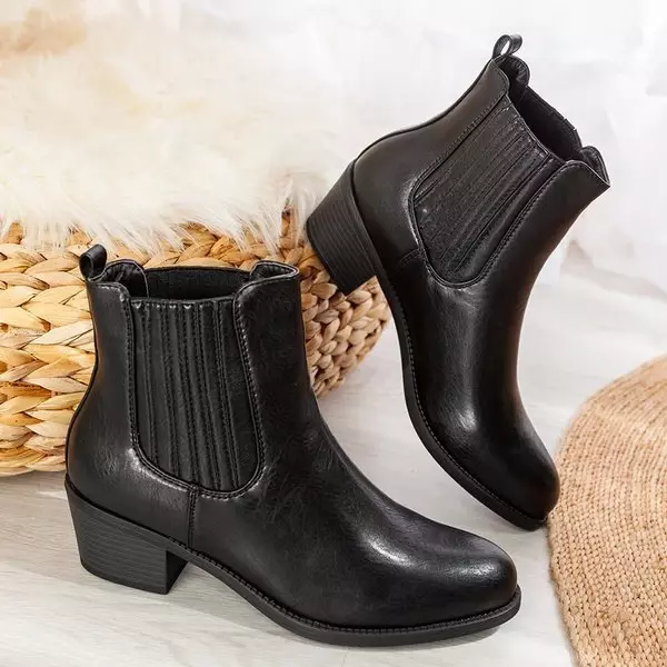 OUTLET Schwarze Stiefel mit niedrigem Posten Westernias - Schuhe