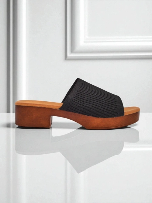 Royalfashion Жіночі шльопанці на низькому підборі Ribbed Grace