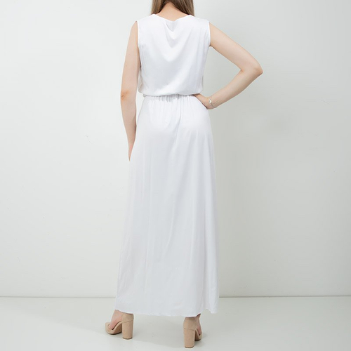 Біла жіноча сукня