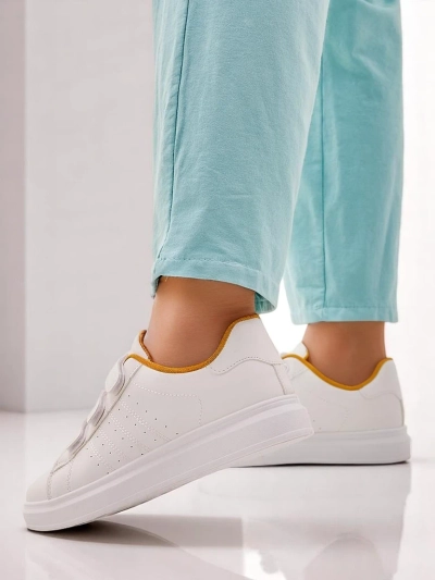 Royalfashion Жіночі спортивні кросівки Pertis