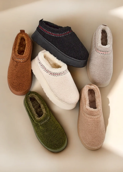 Royalfashion Kurze Damen Schneestiefel a'la Esel