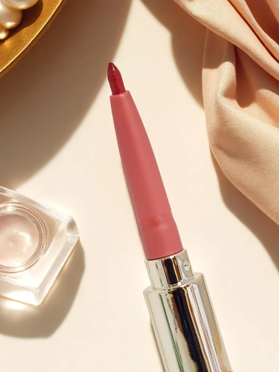 Flüssiger Lippenstift und Lipliner 2-in-1 Erdbeer-Mousse