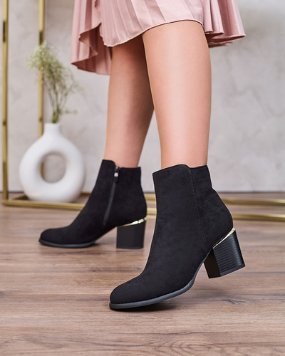 Royalfashion Schwarze Damenstiefel mit niedrigem Stiletto Traestra
