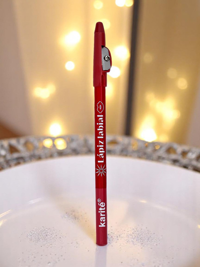 Lippenkonturenstift mit Spitzer in der Farbe Hydro-Pink