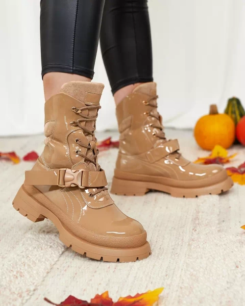 Royalfashion Lackstiefel für Damen in Hellbraun Setogy