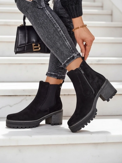 Royalfashion Eco-Wildleder Damen Stiefeletten auf einem Pfosten Segori