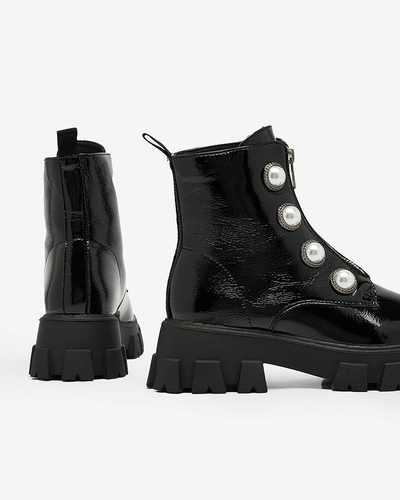 Royalfashion Schwarzer Damenstiefel aus lackiertem Perlmutt Asiciu