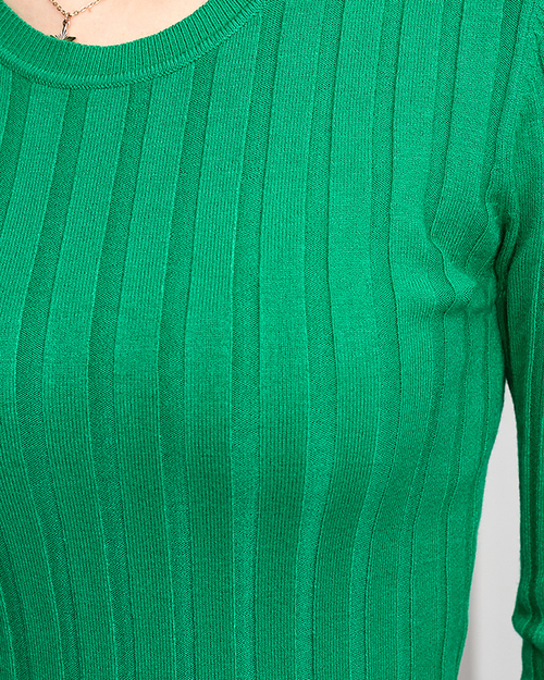Жіночий светр в зелену смужку - Одяг