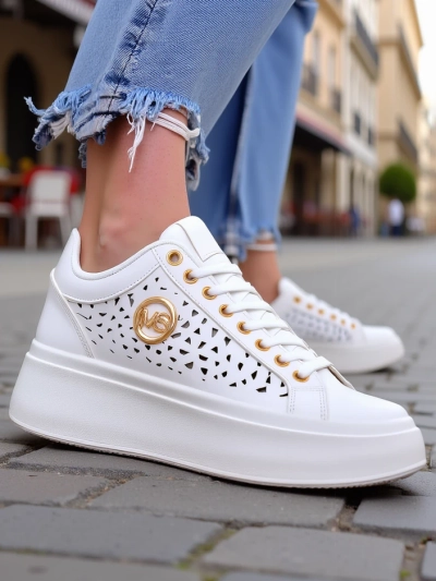 Aurelia Bianca – Weiße Plateausneakers Royalfashion Ecru
