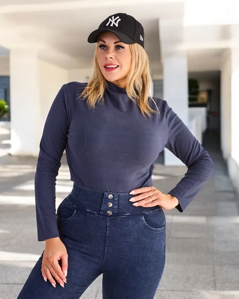 Marineblauer Rollkragenpullover - Kleidung