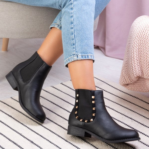 Чорні класичні черевики Noxa - Взуття