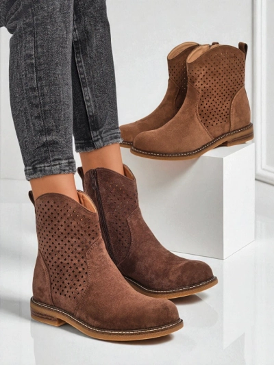Royalfashion Damen Stiefeletten mit Ajourmuster Toffas