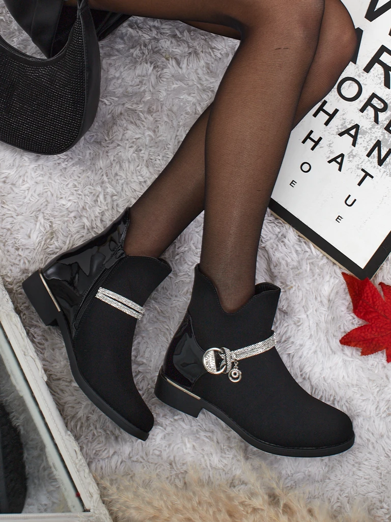 Stiefeletten aus mattem und lackiertem Öko-Leder Marvella