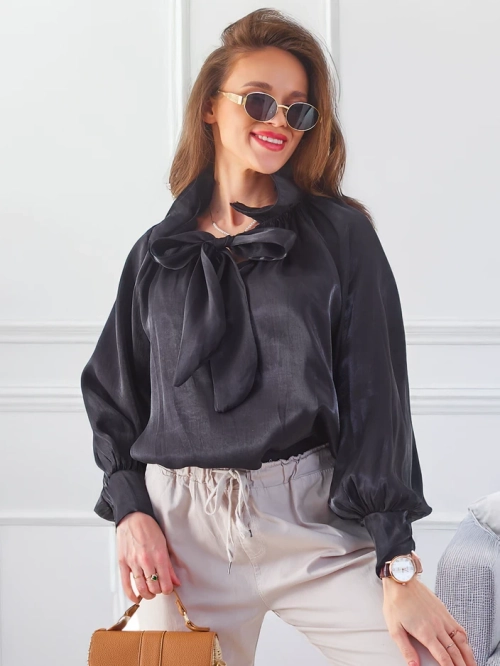 Royalfashion Блискуча жіноча сорочка з декоративним коміром
