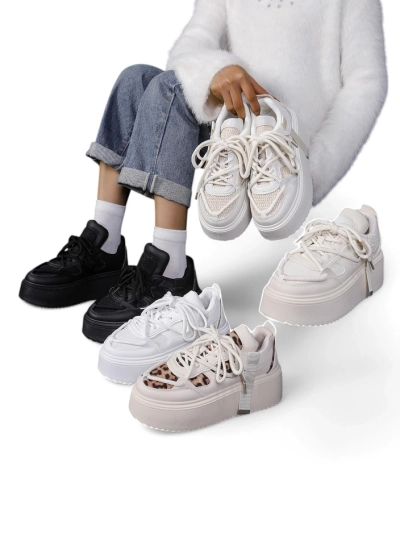Royalfashion Sport-Sneaker für Damen auf einer Plattform Aeroll