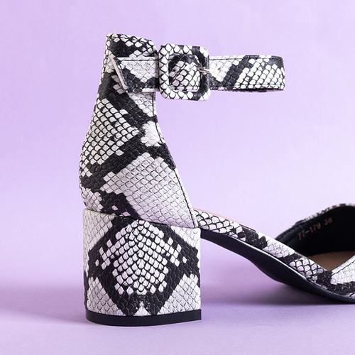 Жіночі туфлі зі зміїним мотивом Lux