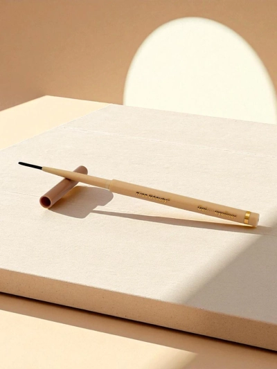 Wasserfester Augenstift