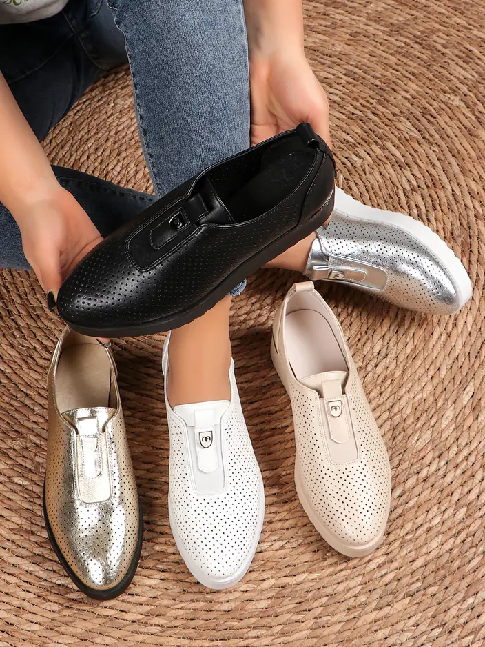 Royalfashion Damen Slipper perforierte Schuhe Goffies