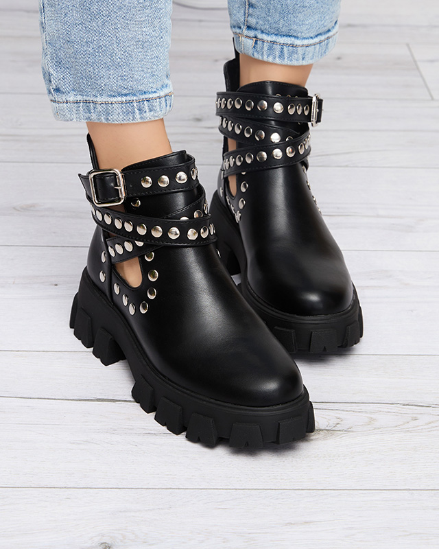 Schwarzer Damenstiefel mit dickerer Sohle Avarno- Footwear