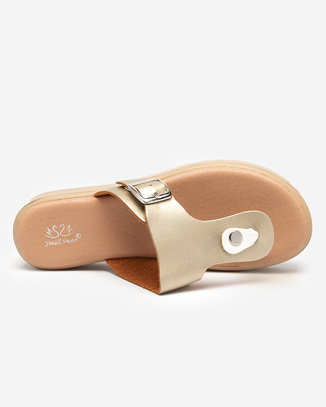 Goldene Damensandalen auf der Borico-Plattform - Schuhe