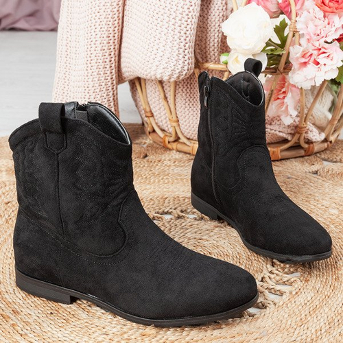 Чорні черевики типу ковбойських Yuki - Взуття