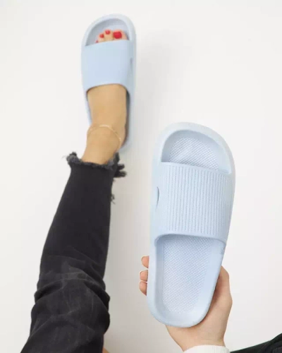 OUTLET Сині гумові тапочки з тисненням Olinda - Взуття