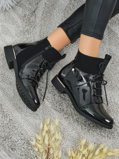 Lackierte Damenstiefeletten Avoria mit Schnürung