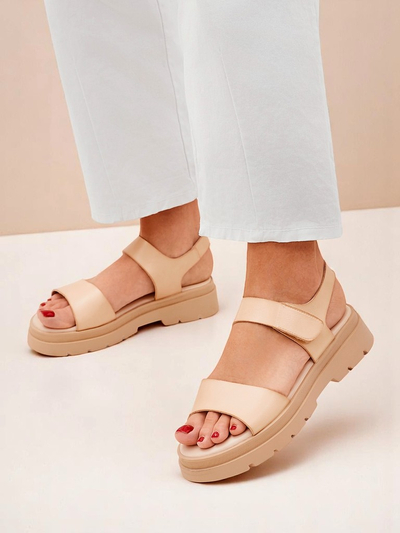 Royalfashion Damensandalen mit dicker Sohle Otvanna