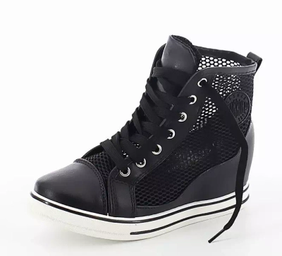 OUTLET Чорні кросівки від Resvetta mesh - Взуття