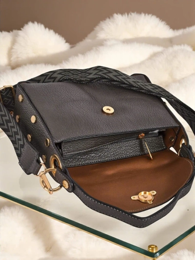 Damenhandtasche Hera Nero aus Öko-Leder mit dekorativer Biene – Grau