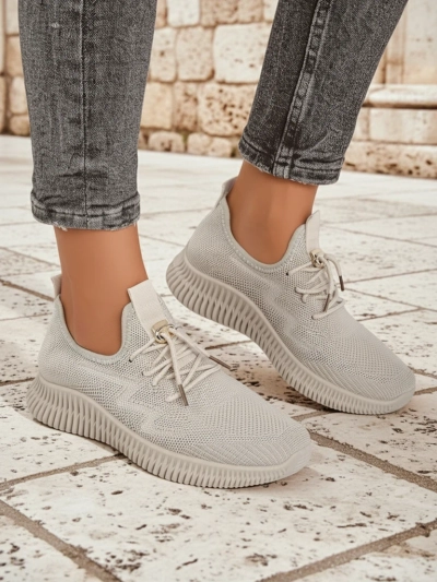 Aurelia Bianca - weiße Damen-Sneakers von Royalfashion mit flacher Sohle