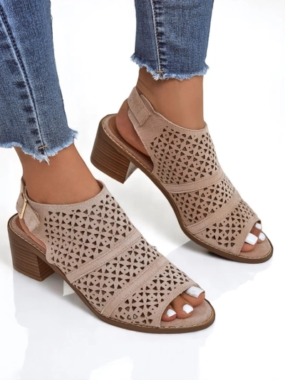 Royalfashion Damen Sandaletten mit niedrigem Blockabsatz durchbrochen Elira