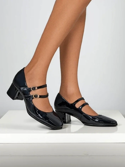 Royalfashion Lackierte Damenpumps auf Blockabsatz mit Riemen Weyy