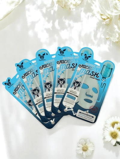 Gesichtsmaske mit Retinol, Anti-Aging, feuchtigkeitsspendend und aufhellend