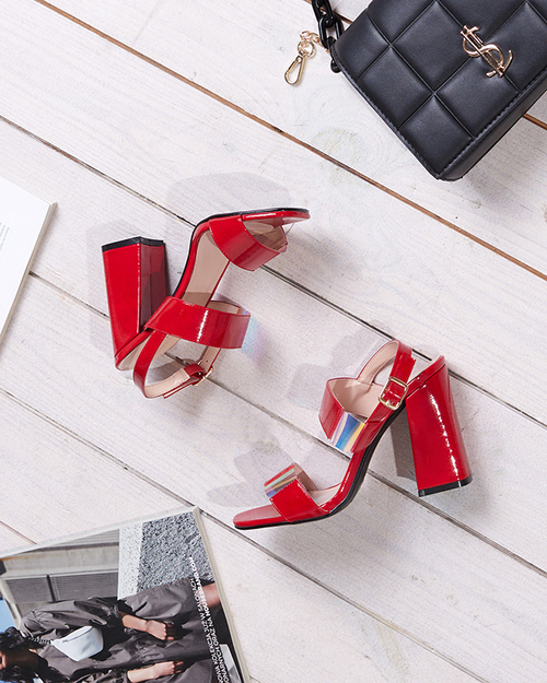 Жіночі лаковані босоніжки на стовпі в червоних туфлях Alar