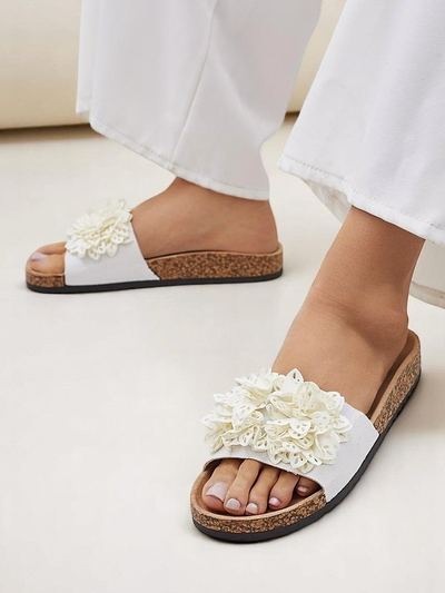 Royalfashion Damen-Flip-Flops mit kleinen Blüten Occes