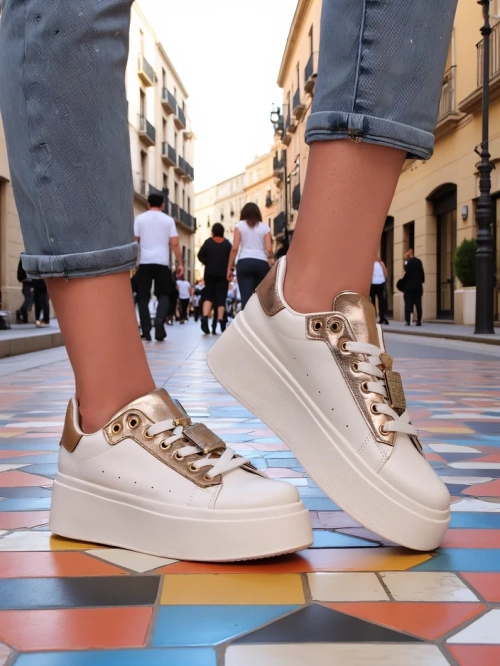 Royalfashion Жіночі спортивні кросівки Kisoffi